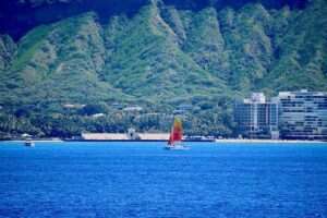 Read more about the article 10 Can’t-Miss Waikiki Activities For Your Hawaiian Vacation
