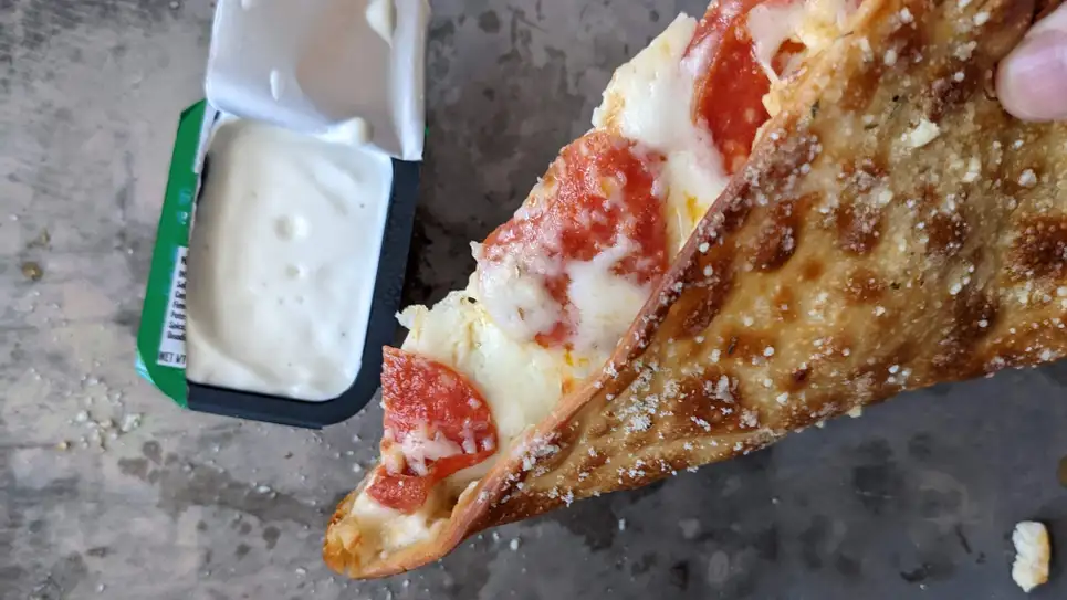 You are currently viewing Pizza Hut Melts Review: Does It Live Up to the Hype?