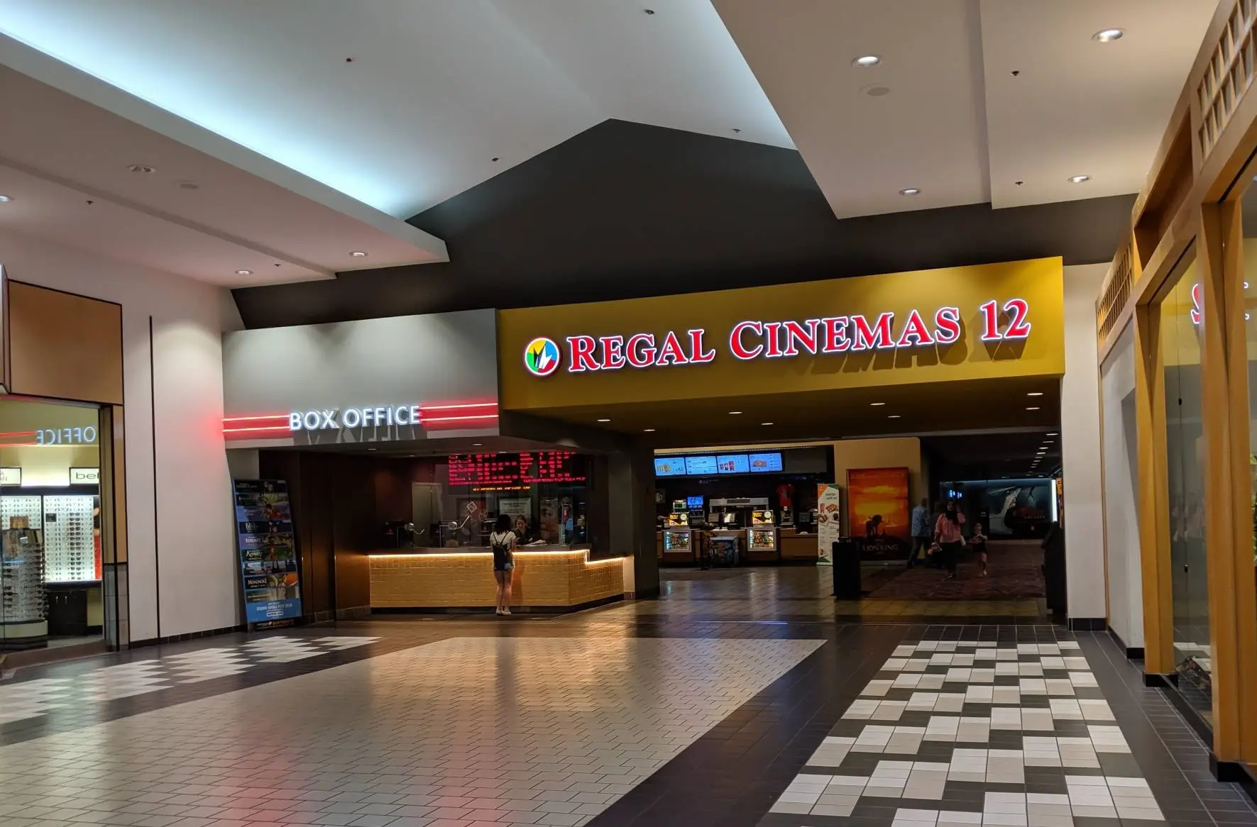 You are currently viewing Regal Northtown Mall Reviews – Everything You Need to Know
